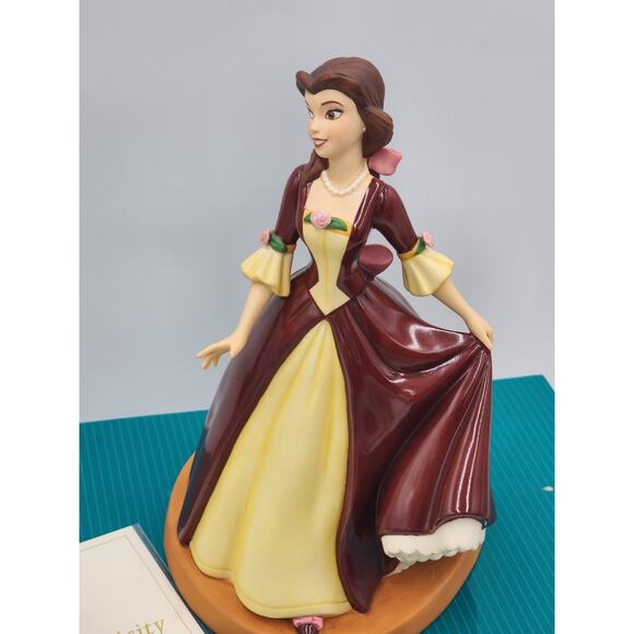 WDCC Belle Holiday Princess Gift of Love Beauty Beast Disney Retired COA Box - Picture 7 of 16